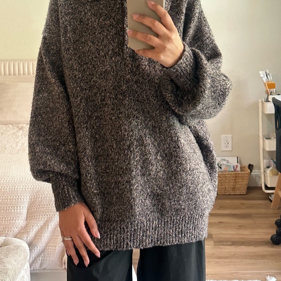 Zara Sweaters - Zara Marled Charcoal Crewneck Sweater